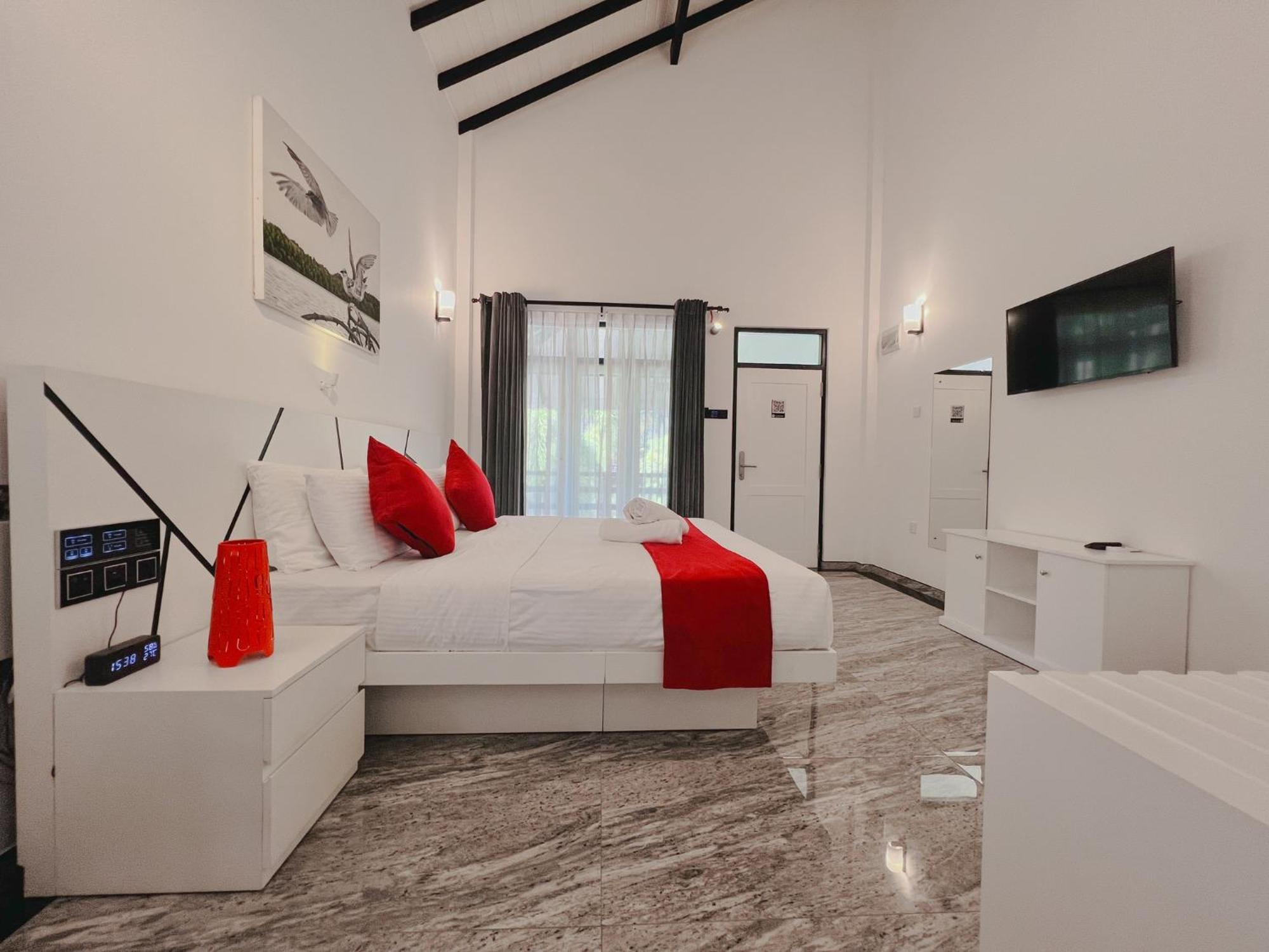 Wetland Resort Negombo Eksteriør billede